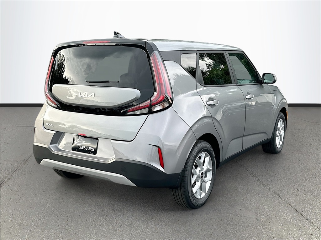 2025 Kia Soul LX photo 4