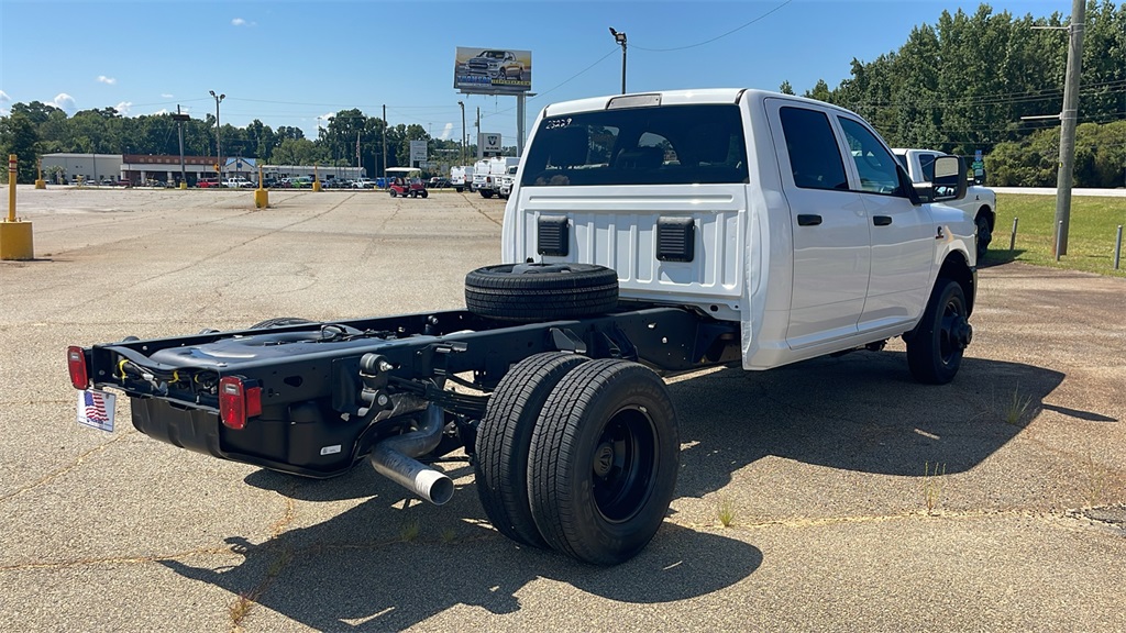 2025 Ram 3500 Tradesman photo 7