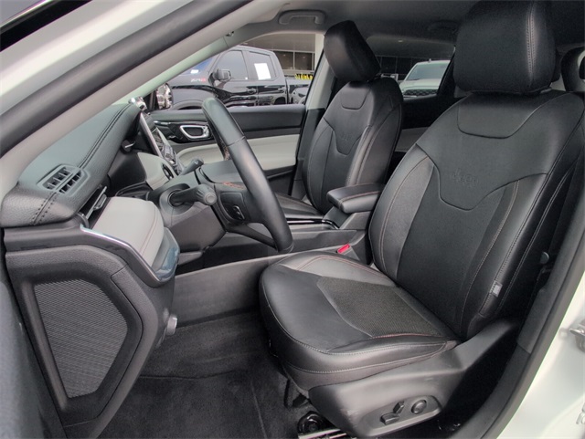 2022 Jeep Compass Limited photo 2