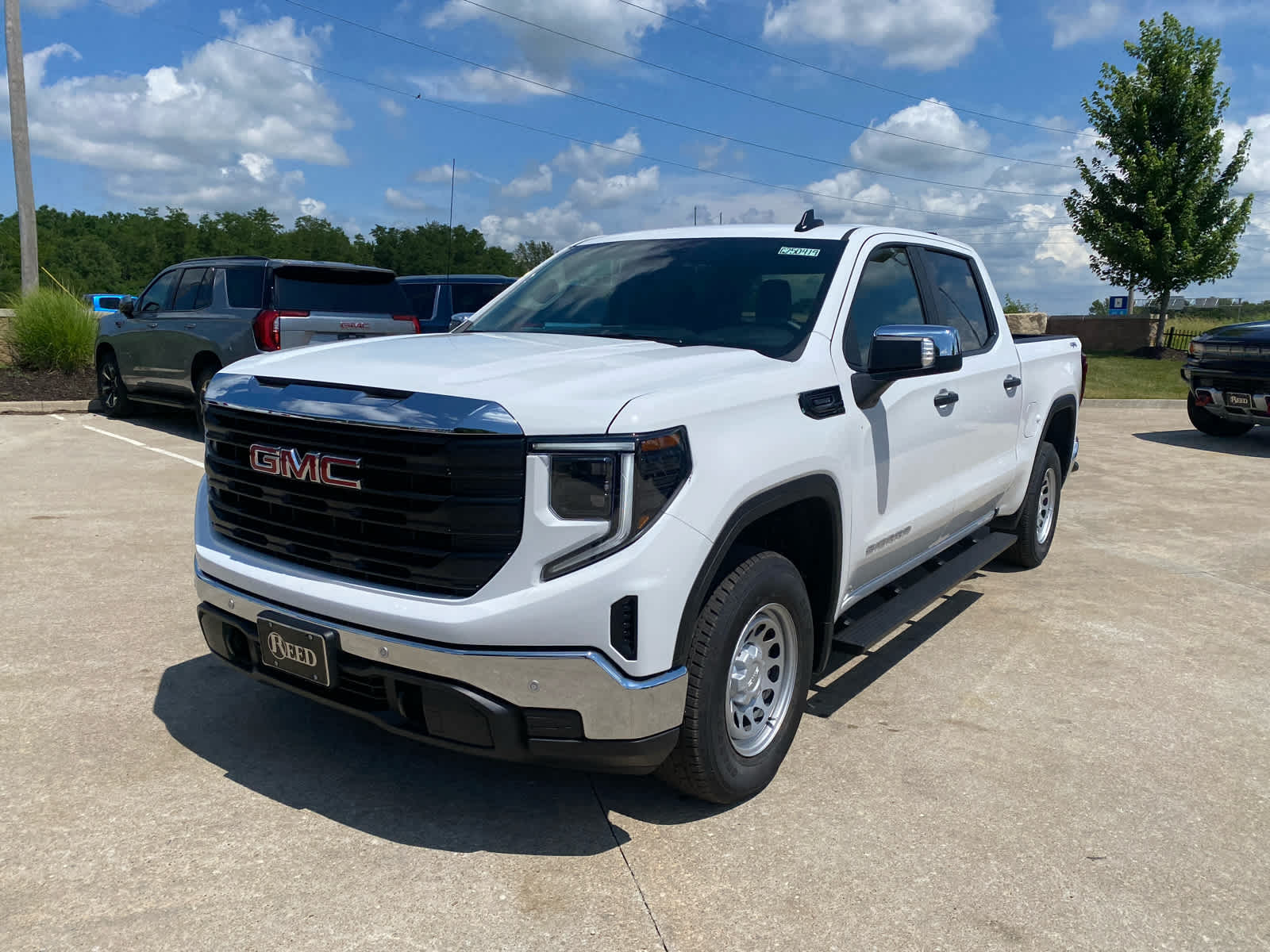 2025 Gmc Sierra 1500 Pro photo 2