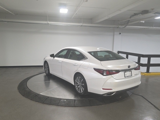 2019 Lexus ES 350 photo 4