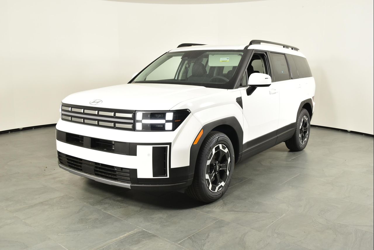 2026 Hyundai Santa Fe SEL's photo