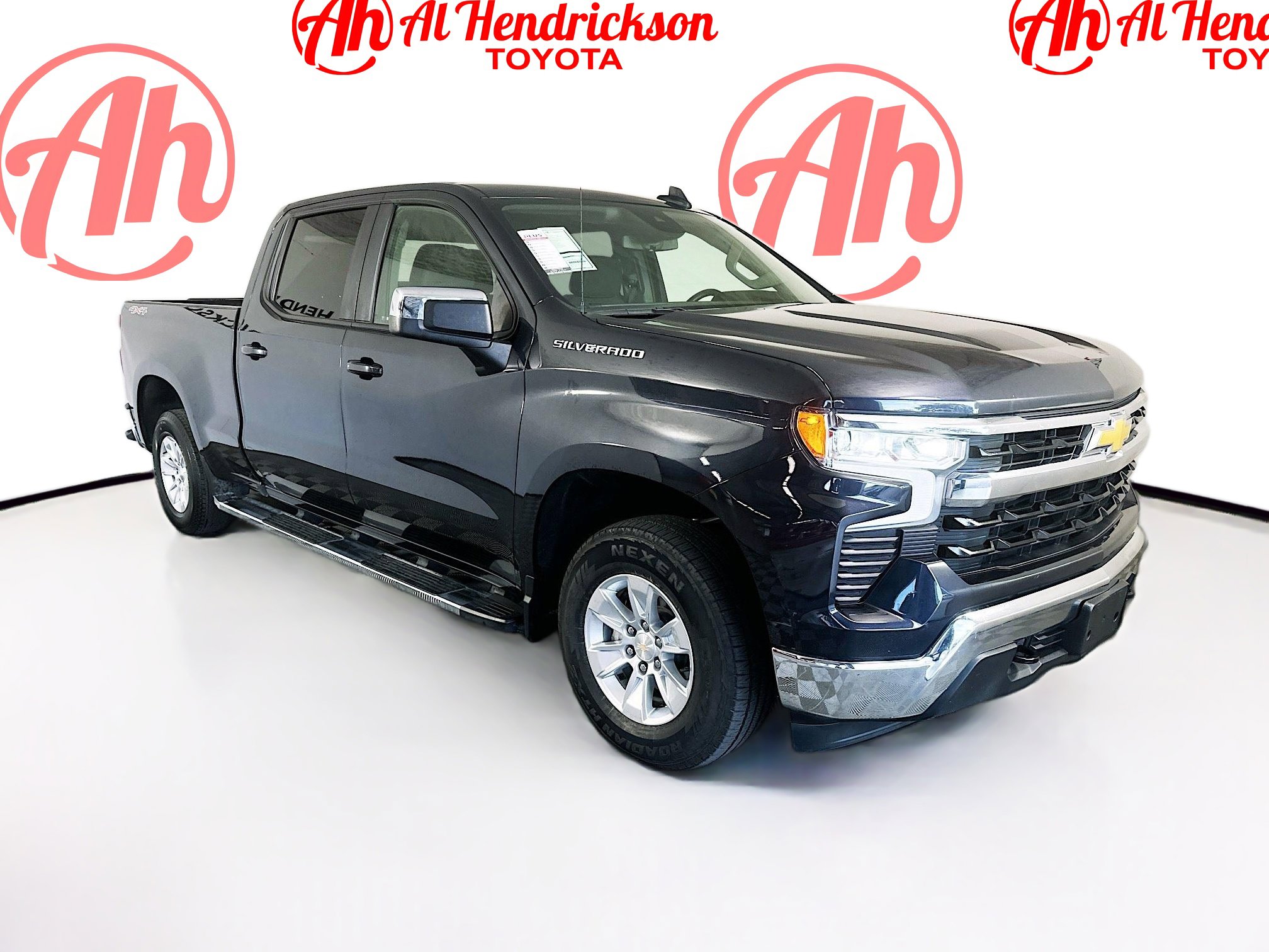 2024 Chevrolet Silverado 1500 LT's photo