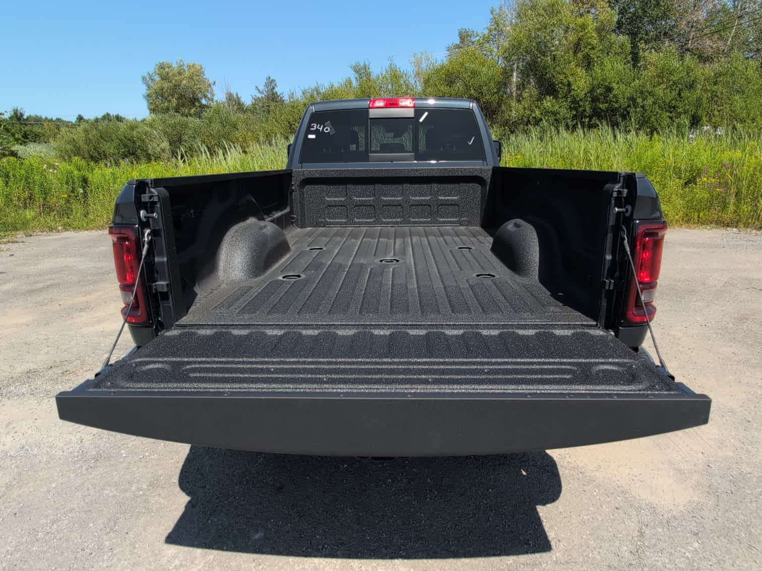 2025 Ram 2500 Tradesman photo 9