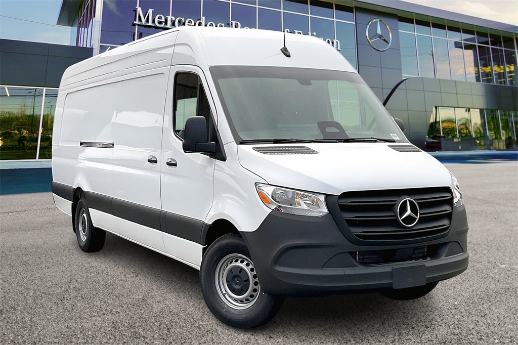 2025 Mercedes-Benz Sprinter Cargo Van Base's photo
