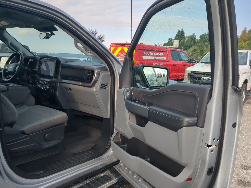 2024 Ford F-150 XLT photo 8