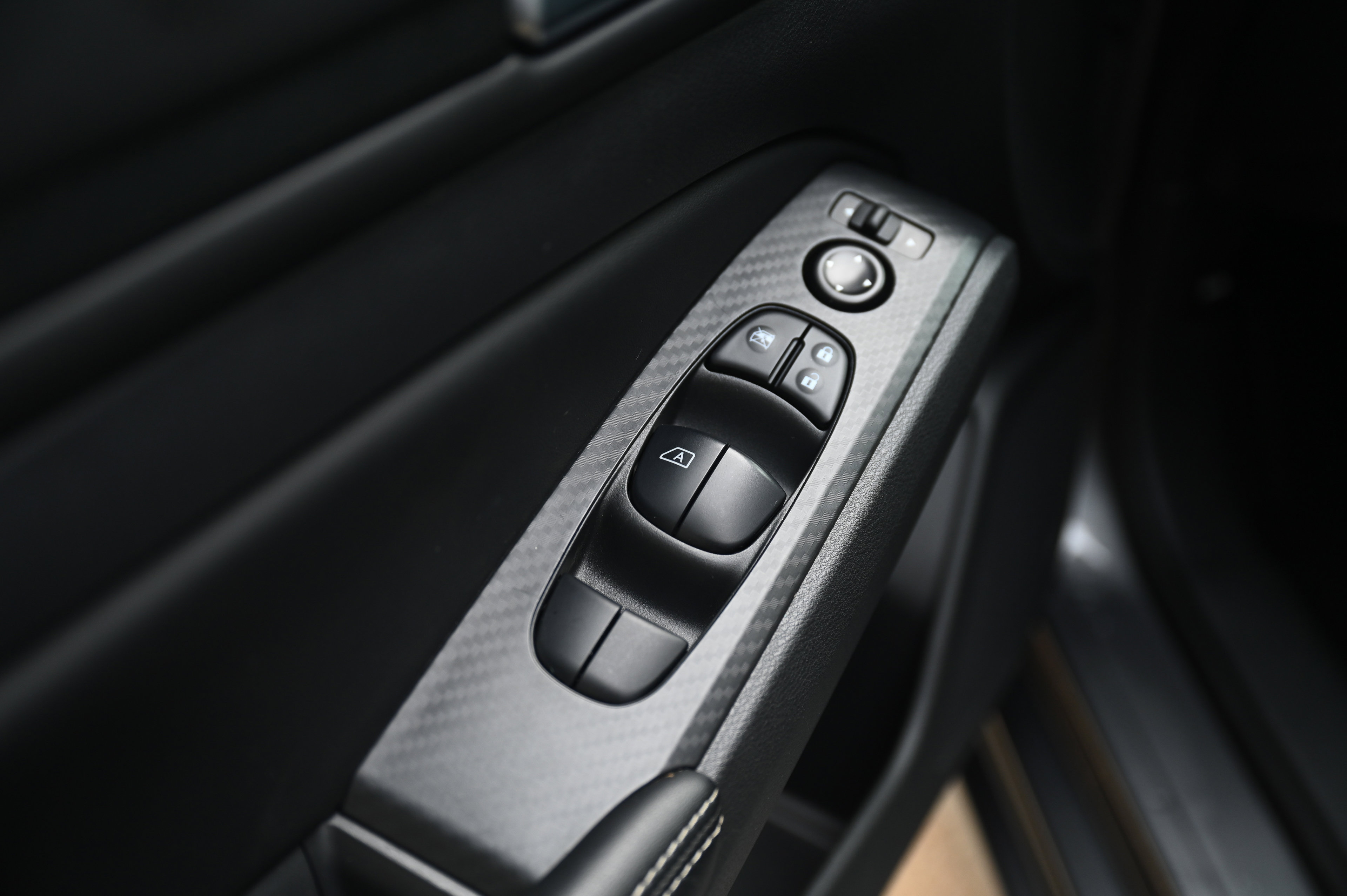 2025 Nissan Altima SV photo 9