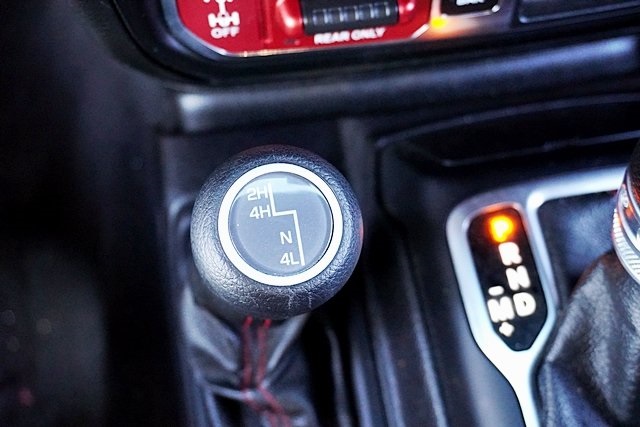 Used 2020 Black Jeep Unlimited Rubicon image 28