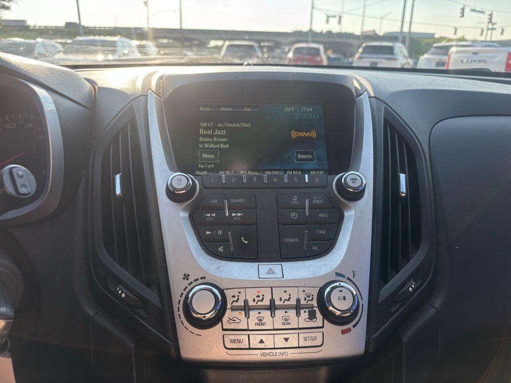 2017 Chevrolet Equinox LS photo 8