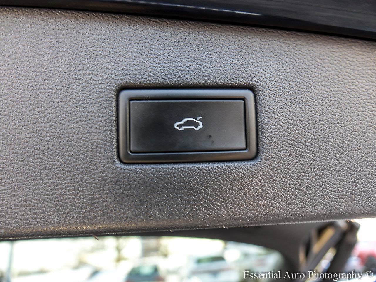 2021 VOLKSWAGEN TIGUAN - Image 21