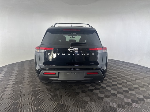2025 Nissan Pathfinder SV photo 3