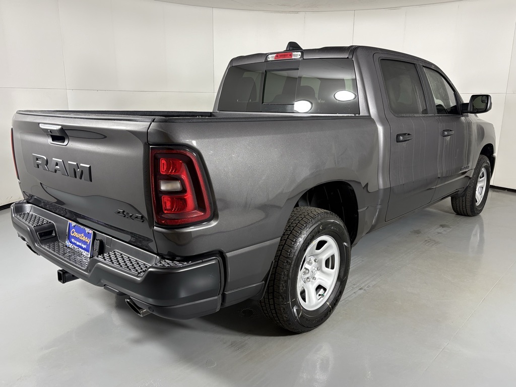 2026 Ram 1500 Tradesman photo 4