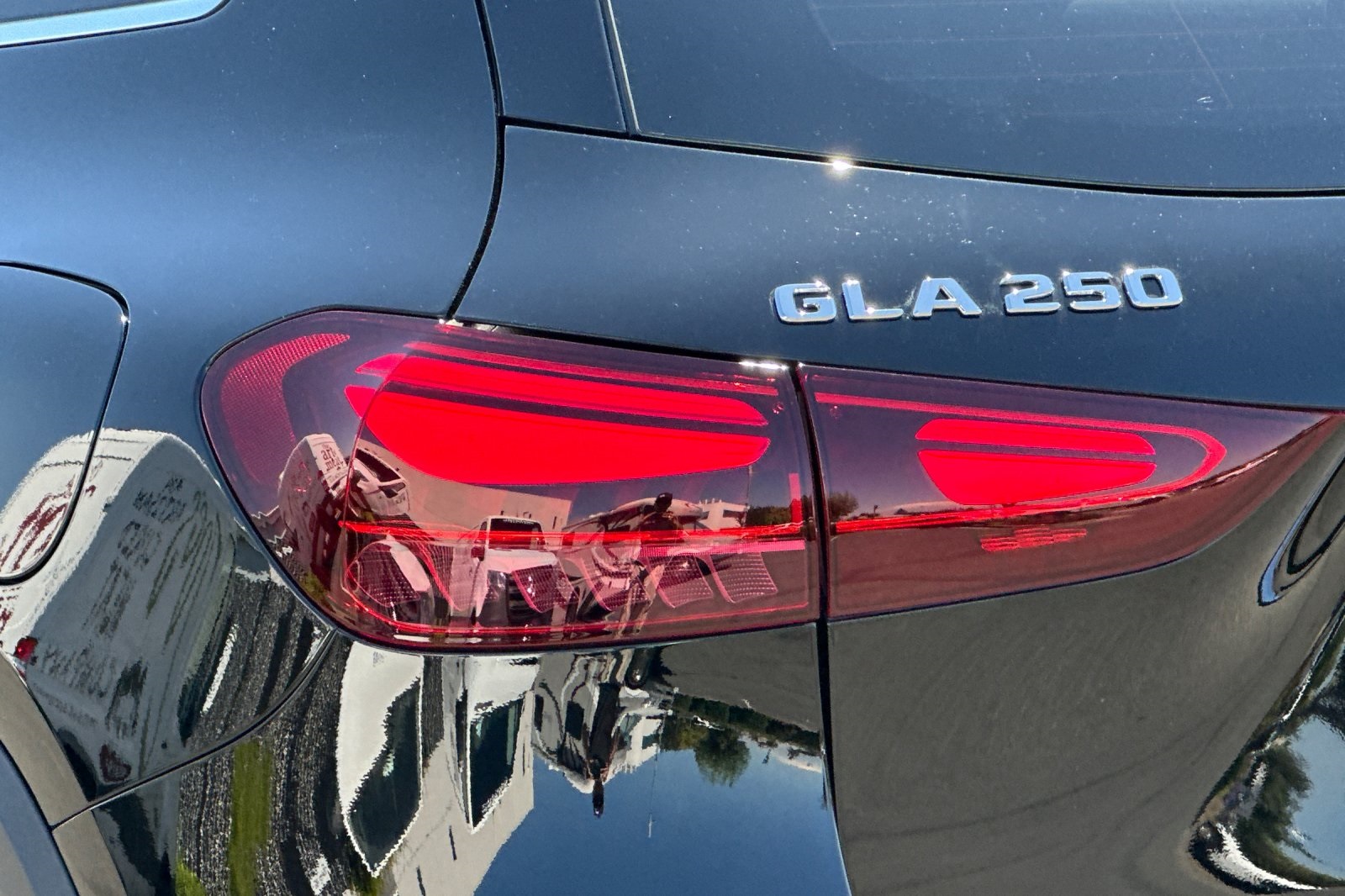2025 Mercedes Benz GLA 250 photo 25