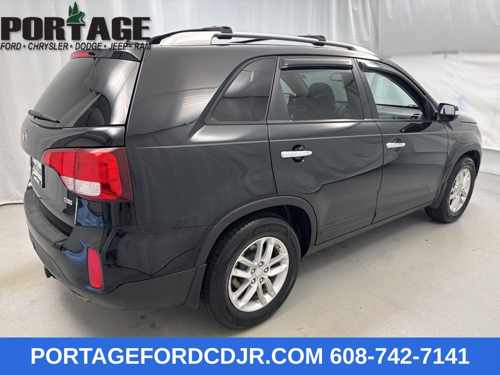 2014 Kia Sorento LX photo 2