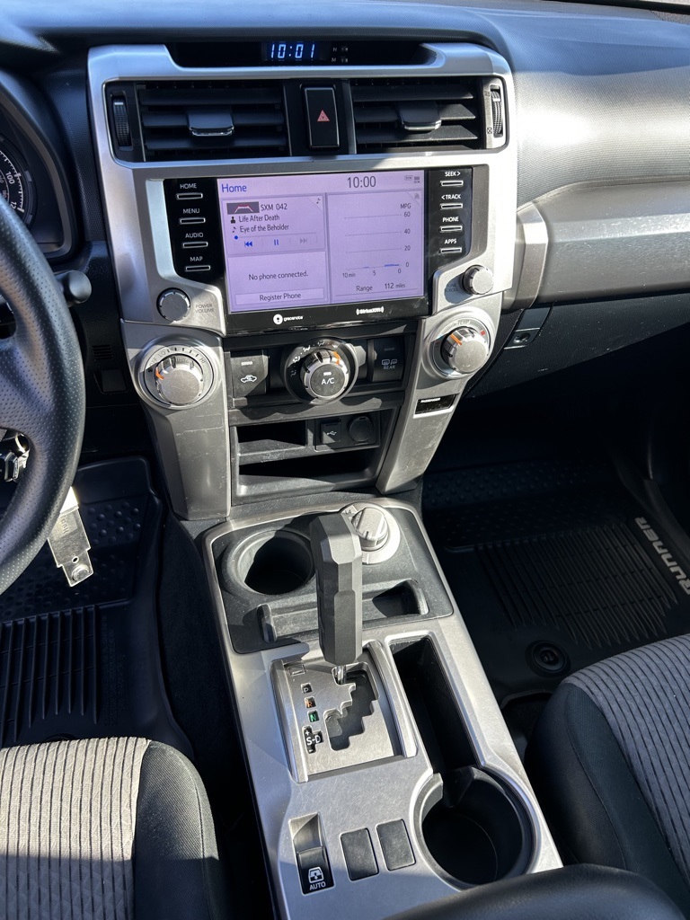 2020 Toyota 4Runner SR5 photo 22