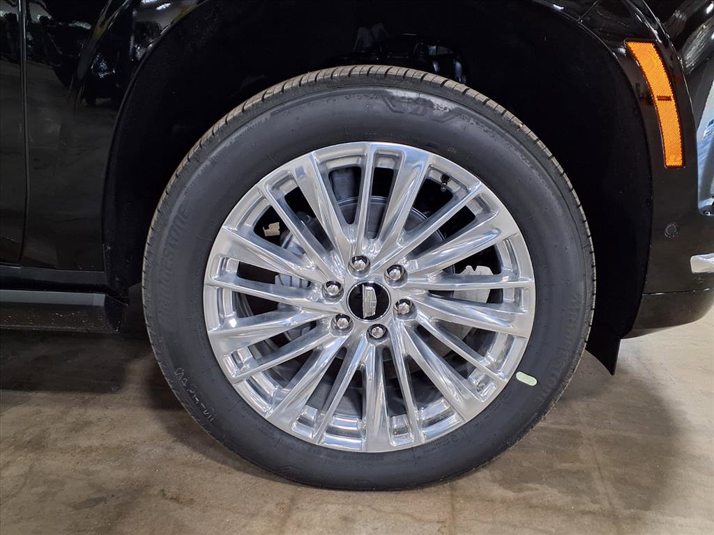 2026 Cadillac Escalade ESV Luxury photo 2