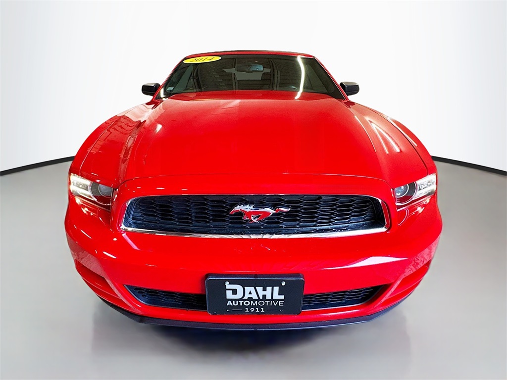 2014 Ford Mustang V6 photo 2