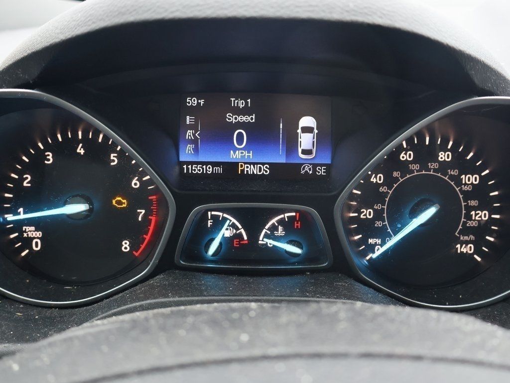 Used 2017 Ford Escape SE with VIN 1FMCU0G94HUB91685 for sale in Albany, OR