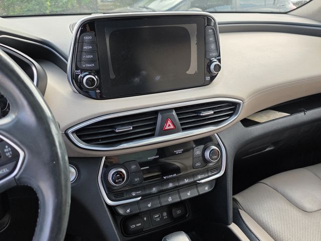 2019 Hyundai Santa Fe Limited Ultimate photo 8