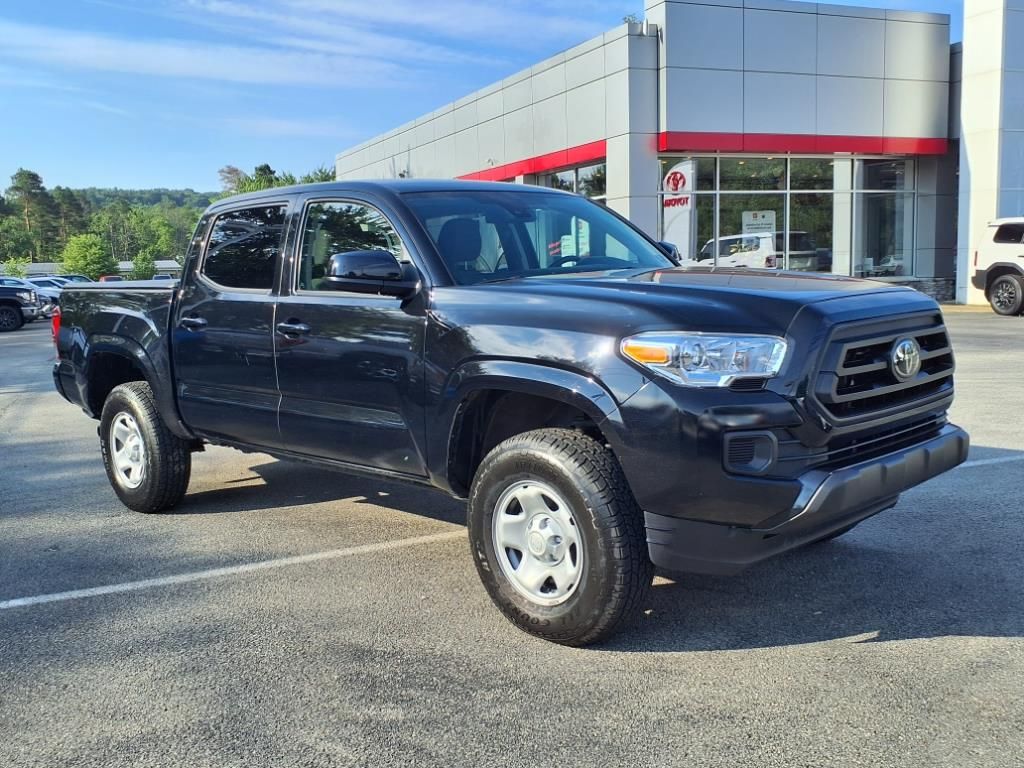 2022 Toyota Tacoma SR photo 2