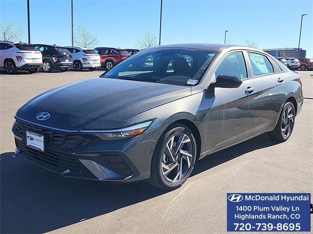 2025 Hyundai Elantra SEL's photo