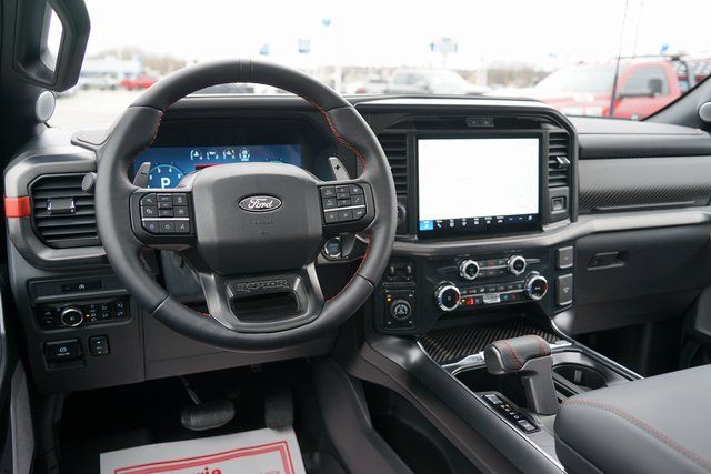 2025 FORD F-150 - Image 39