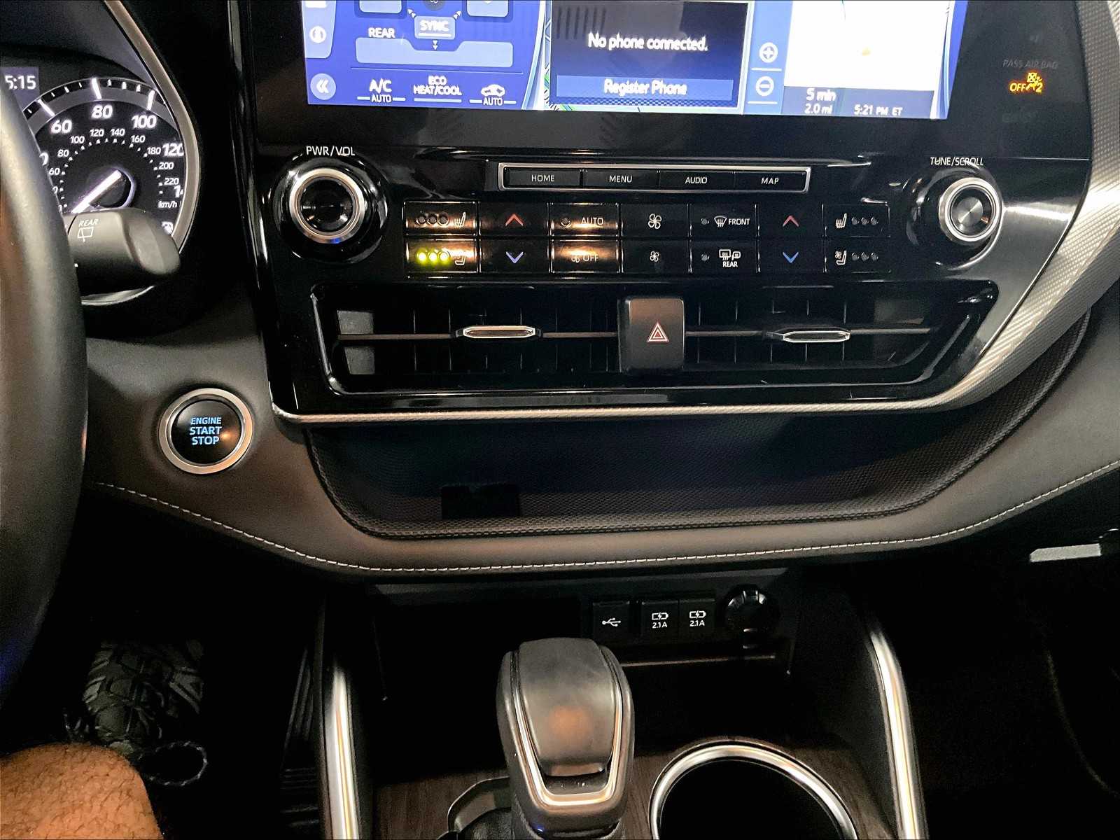 2021 Toyota Highlander Platinum photo 25