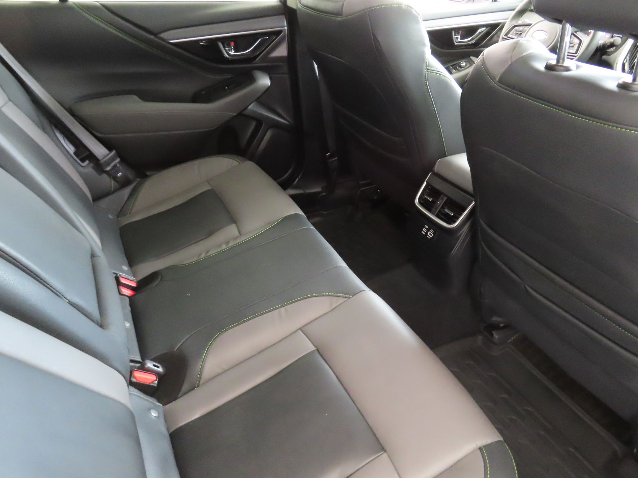 2025 Subaru Outback Onyx Edition photo 22