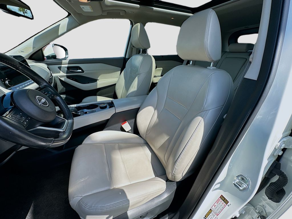 2023 Nissan Rogue SL photo 12