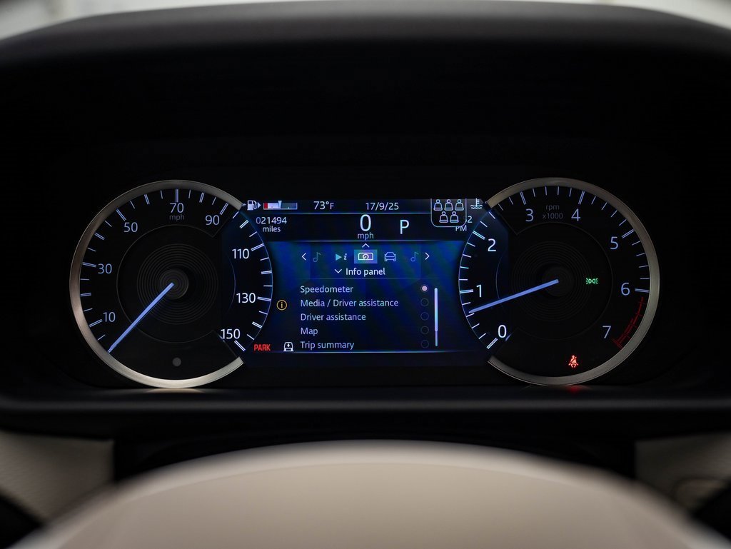 2023 Land Rover Discovery S R-Dynamic photo 25