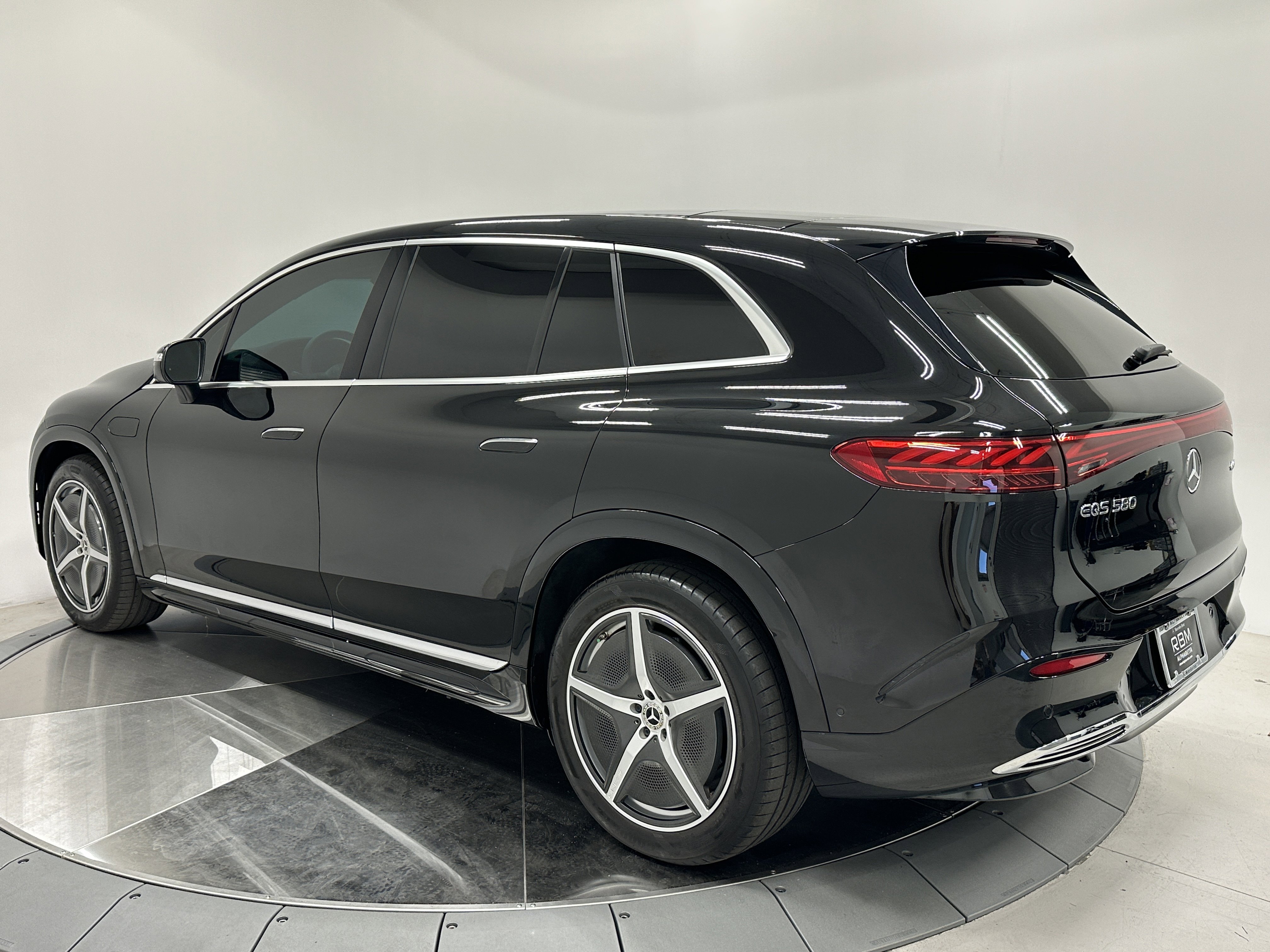2023 Mercedes Benz EQS SUV 580 4MATIC photo 4