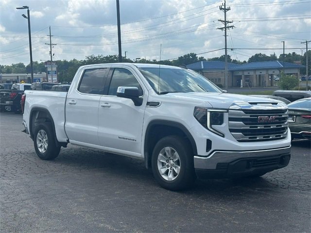 2024 GMC Sierra 1500 SLE's photo