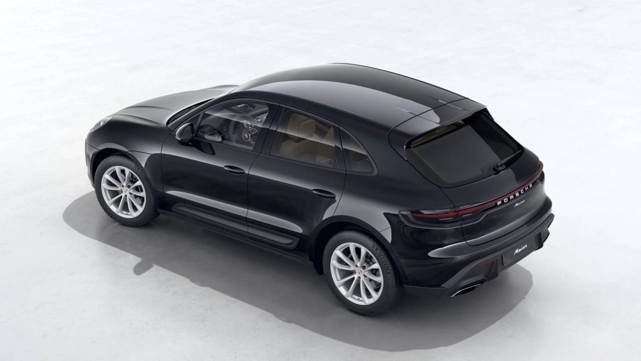 2026 Porsche Macan T photo 3