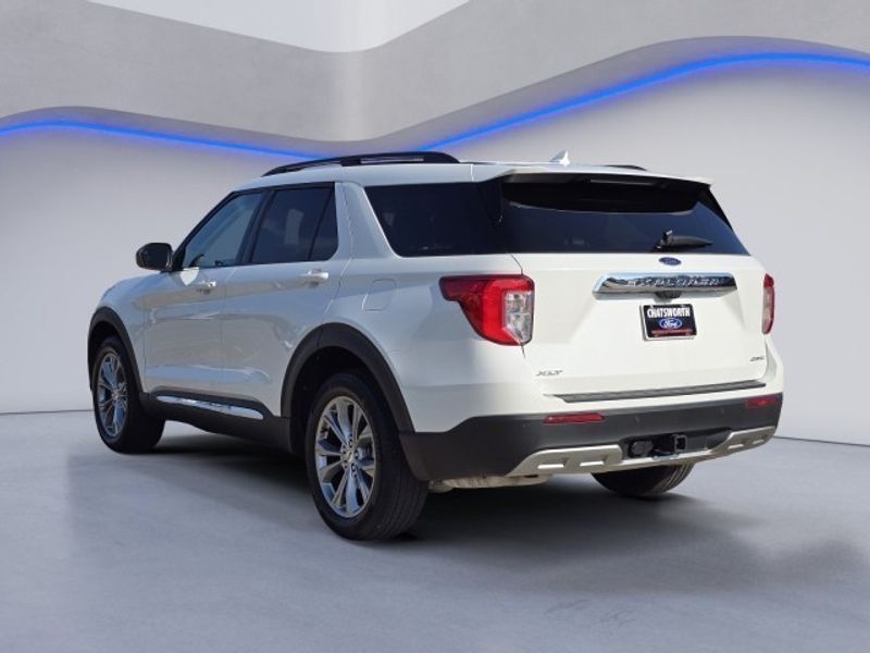 2022 Ford Explorer XLT photo 3