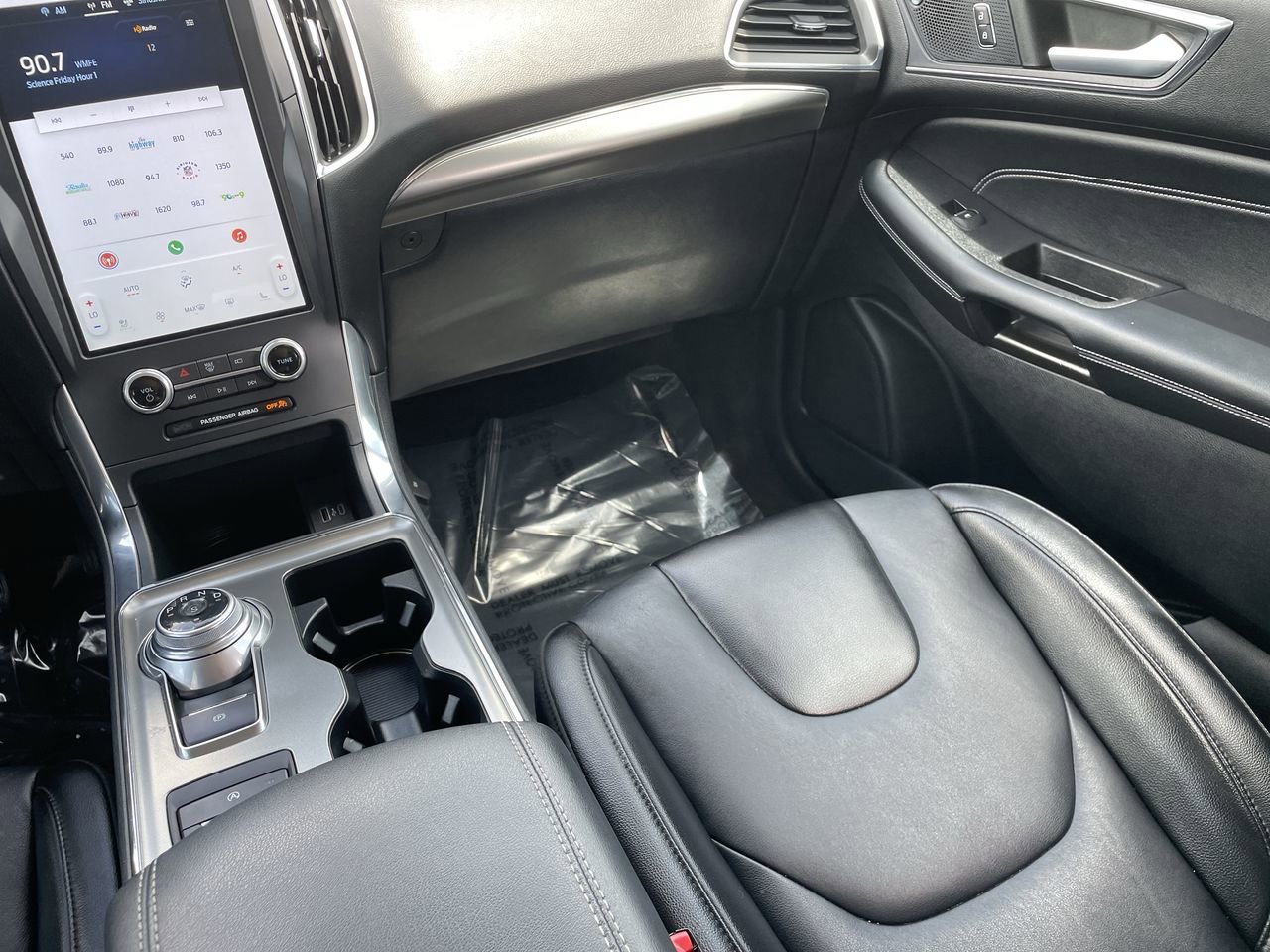 2022 Ford Edge Titanium photo 14