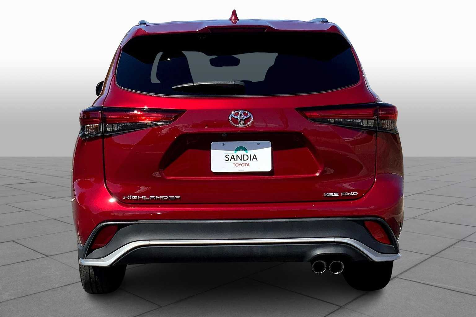 2023 Toyota Highlander XSE photo 4