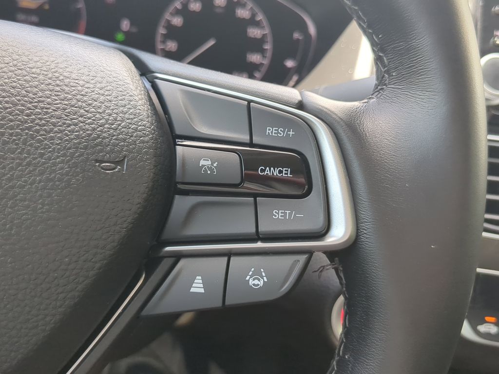 2022 Honda Accord EX-L photo 32