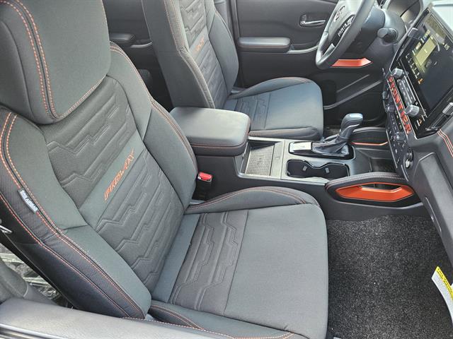 2025 Nissan Frontier Crew Cab PRO-4X photo 10