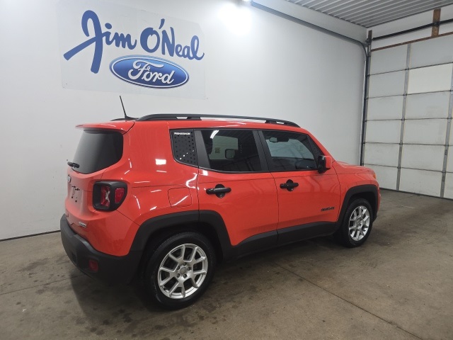 2019 Jeep Renegade Latitude North Edition photo 9