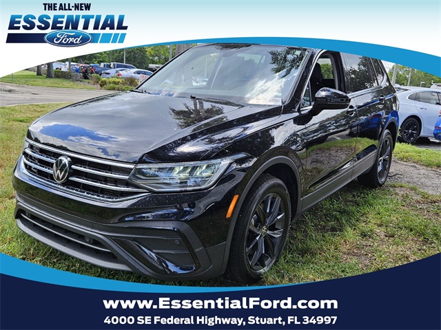 2024 Volkswagen Tiguan SE's photo