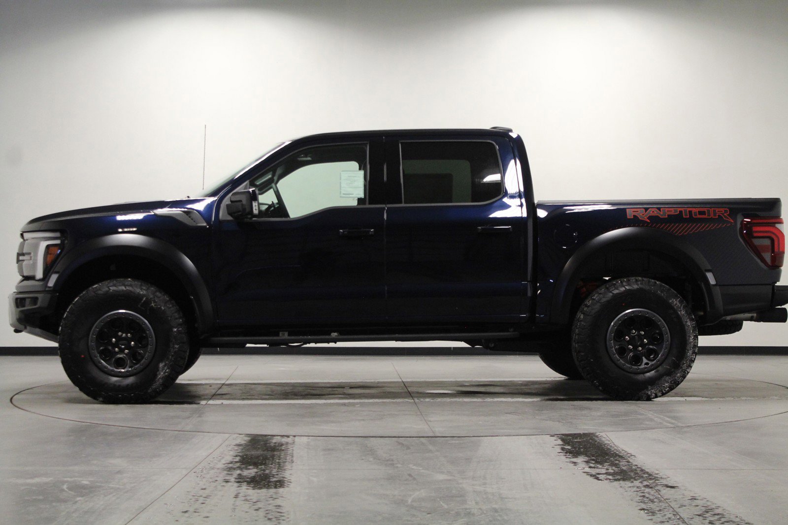 2025 Ford F-150 Raptor photo 5