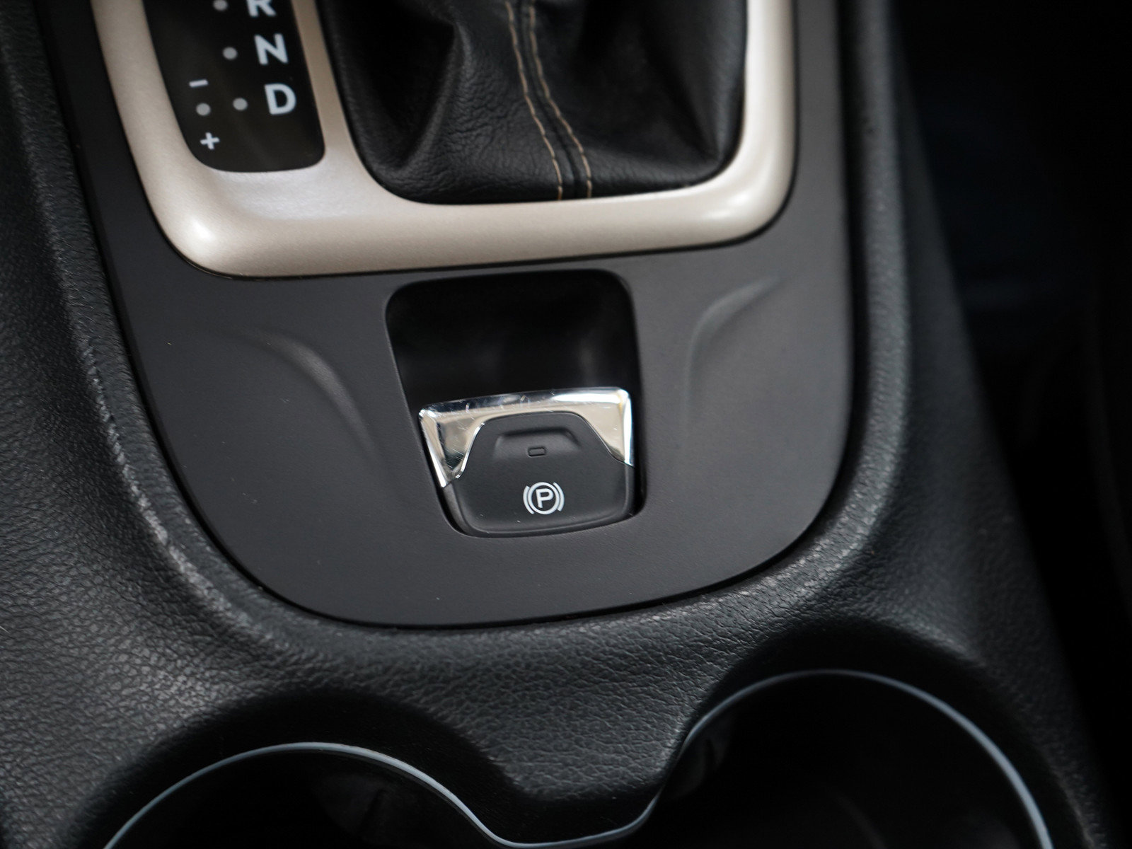2014 Jeep Cherokee Latitude photo 22