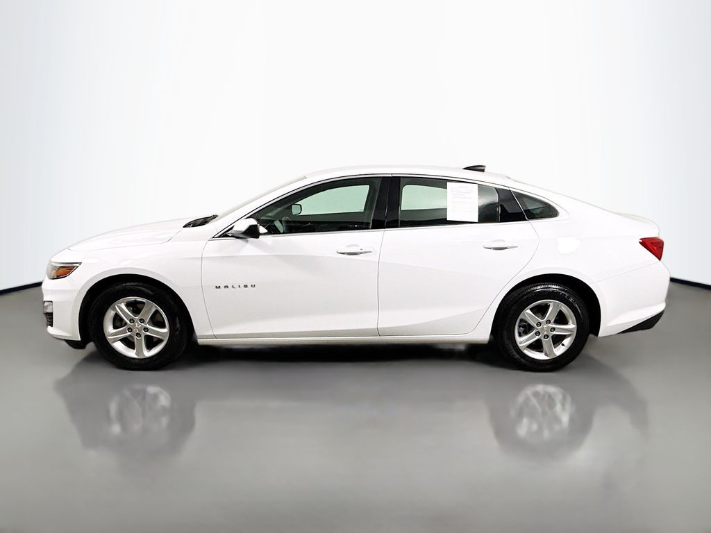 2024 Chevrolet Malibu LS photo 2