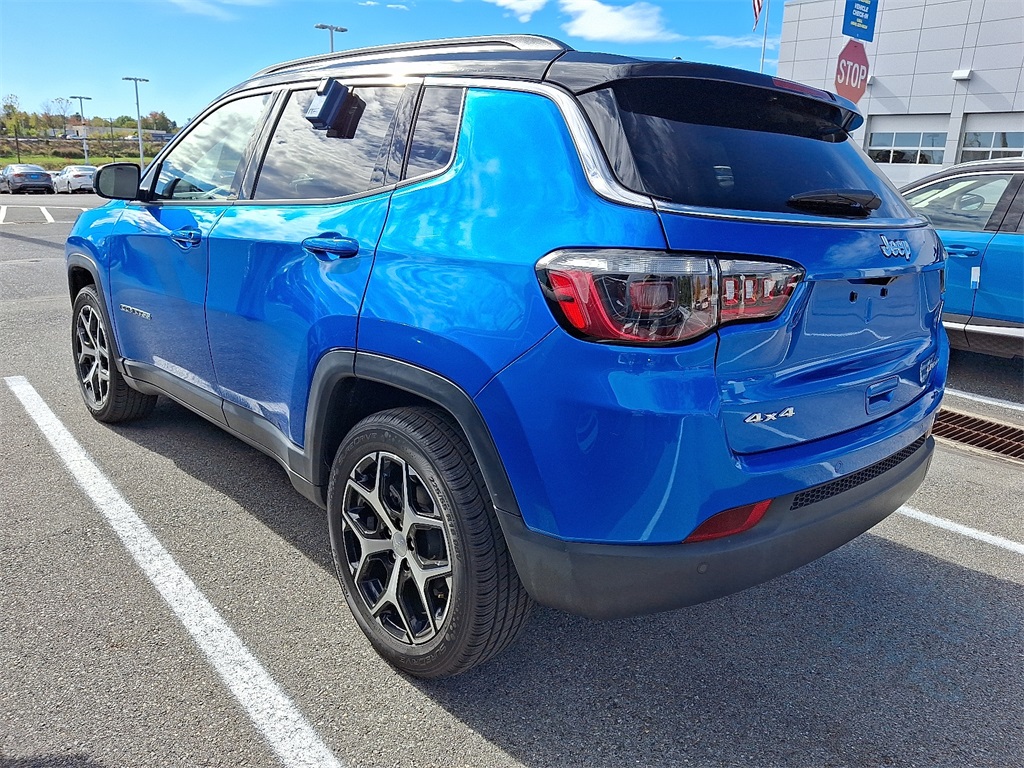 2024 Jeep Compass Limited photo 2