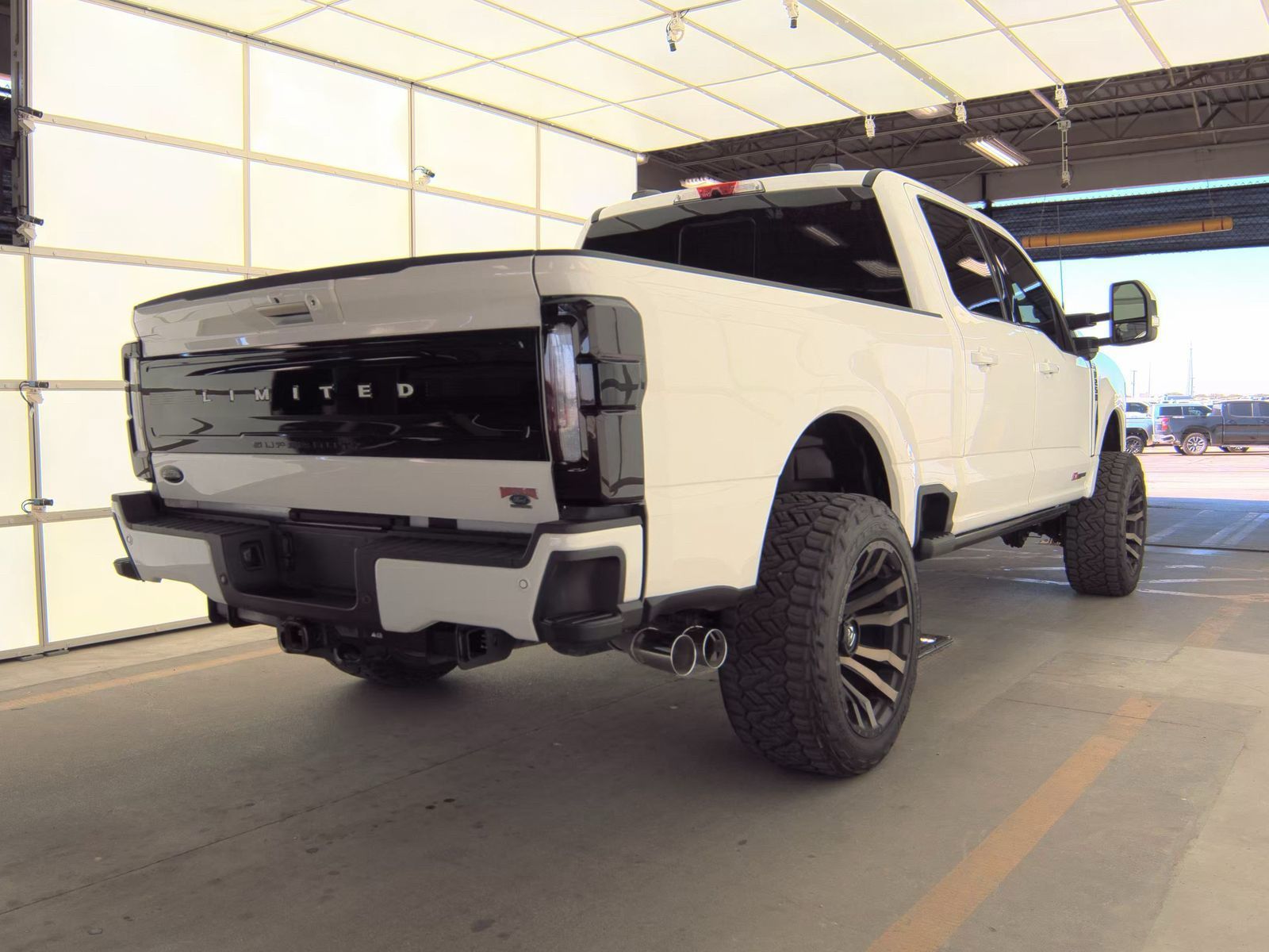 2024 Ford F-250 photo 3