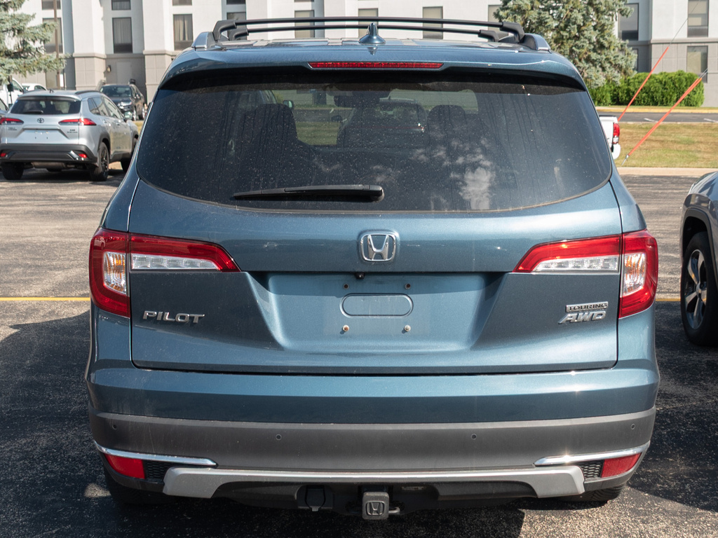 2022 Honda Pilot Touring photo 3