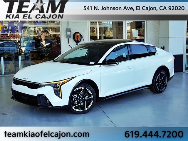 2025 Kia K4 GT-Line's photo