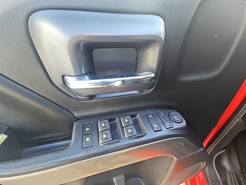 2018 Chevrolet Silverado 1500 LT photo 21