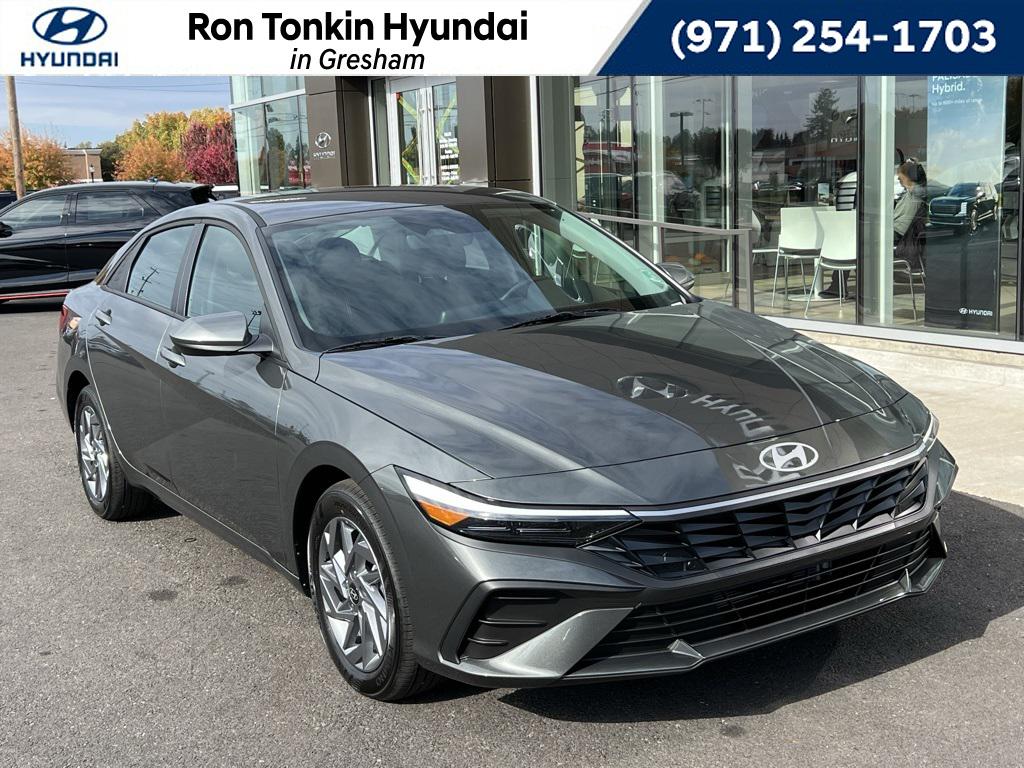 2026 Hyundai Elantra Blue's photo