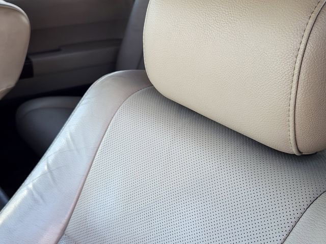 2015 Toyota Sequoia Platinum photo 16